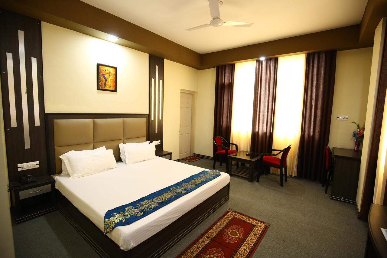 Apple Nest Hotel 2*