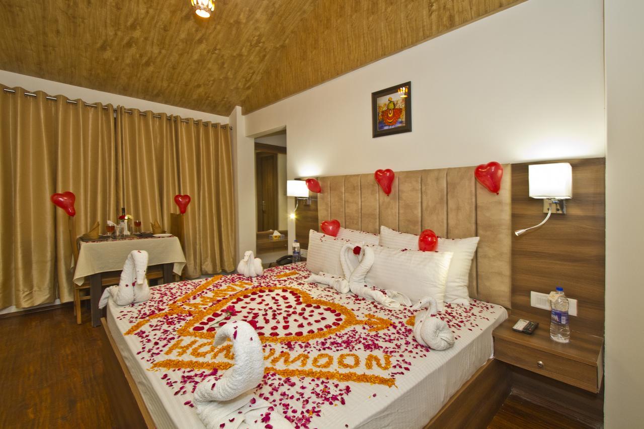 Hotel Avishi Greens 3*