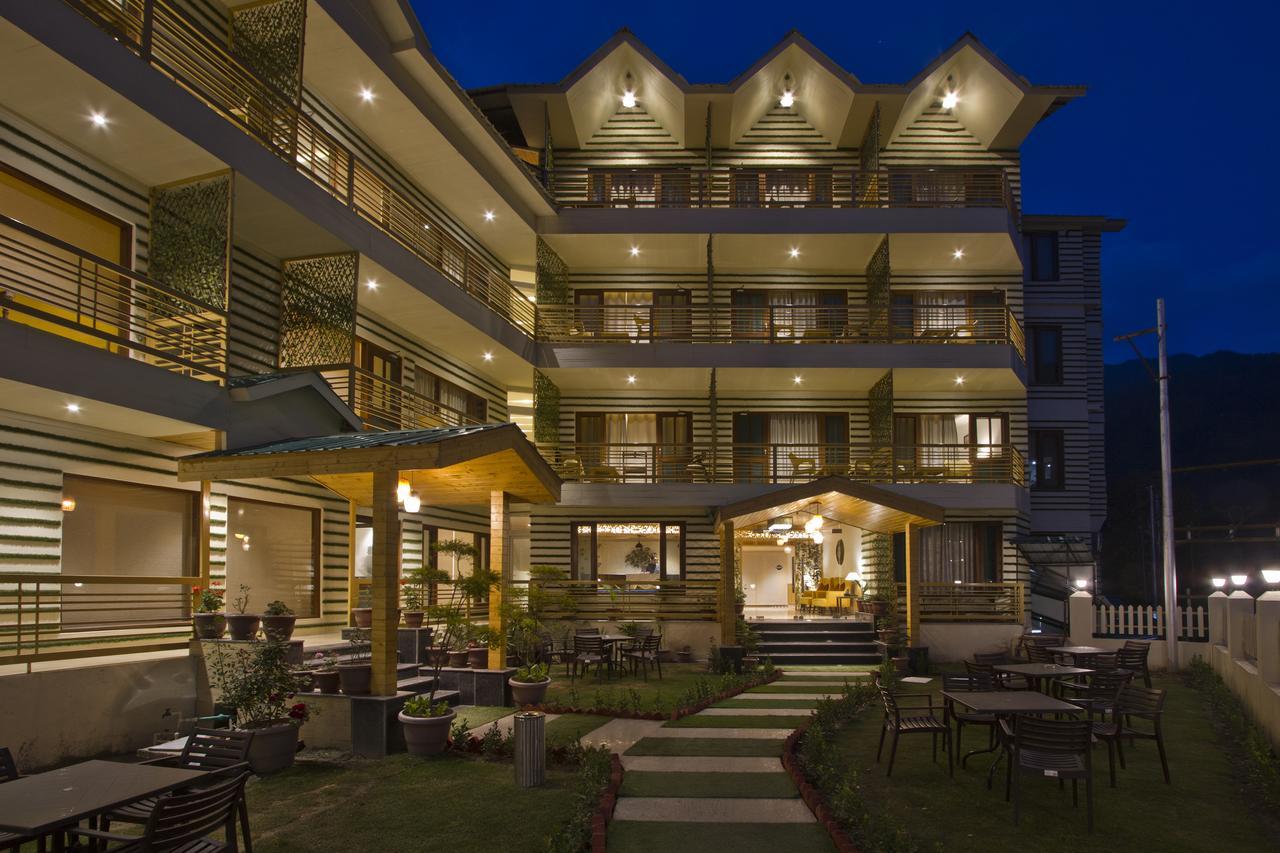 Avishi Greens Hotel 3*