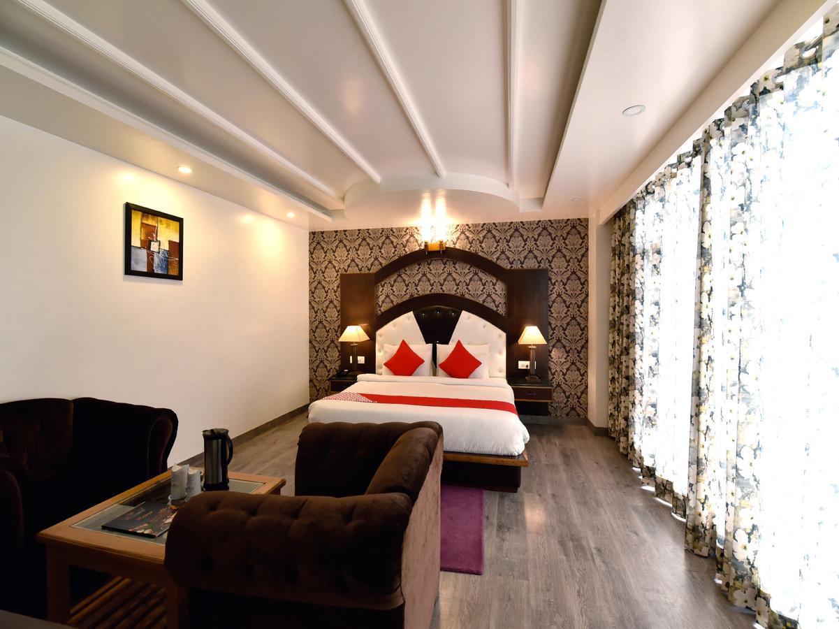 Oyo 13091 Grand Hotel Manali (Himachal Pradesh)