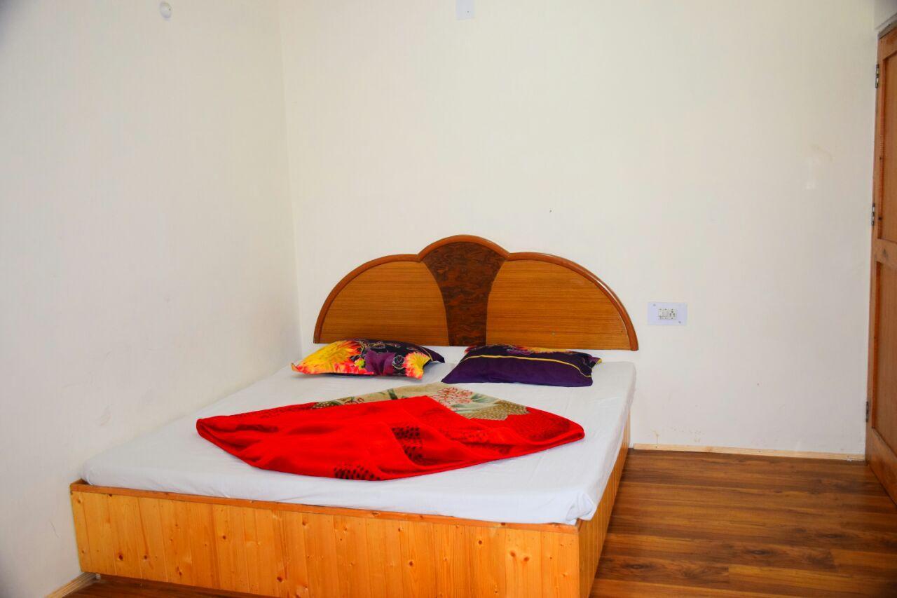 Hotel Suraj Manali (Himachal Pradesh)