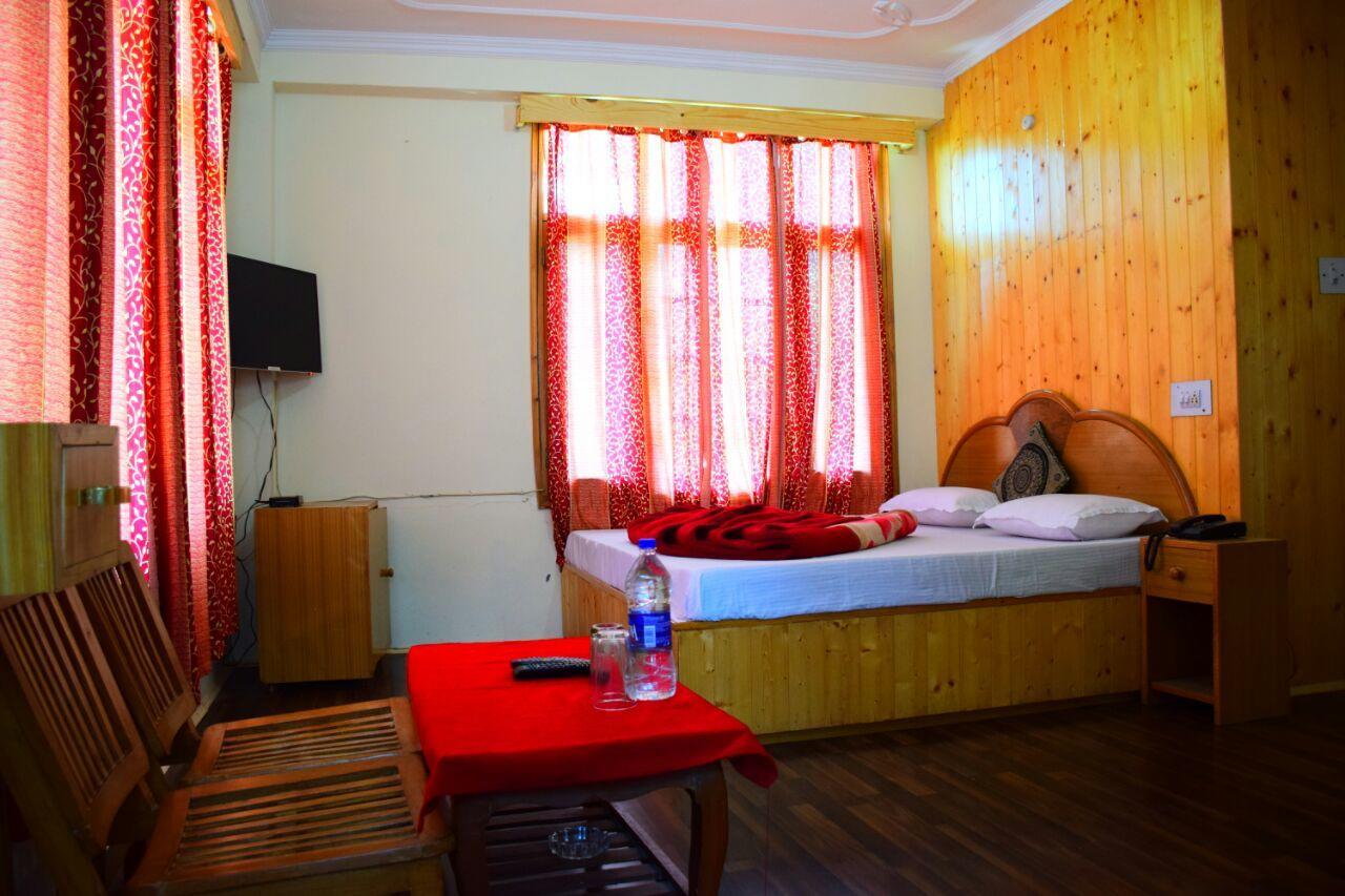 Hotel Suraj 3*