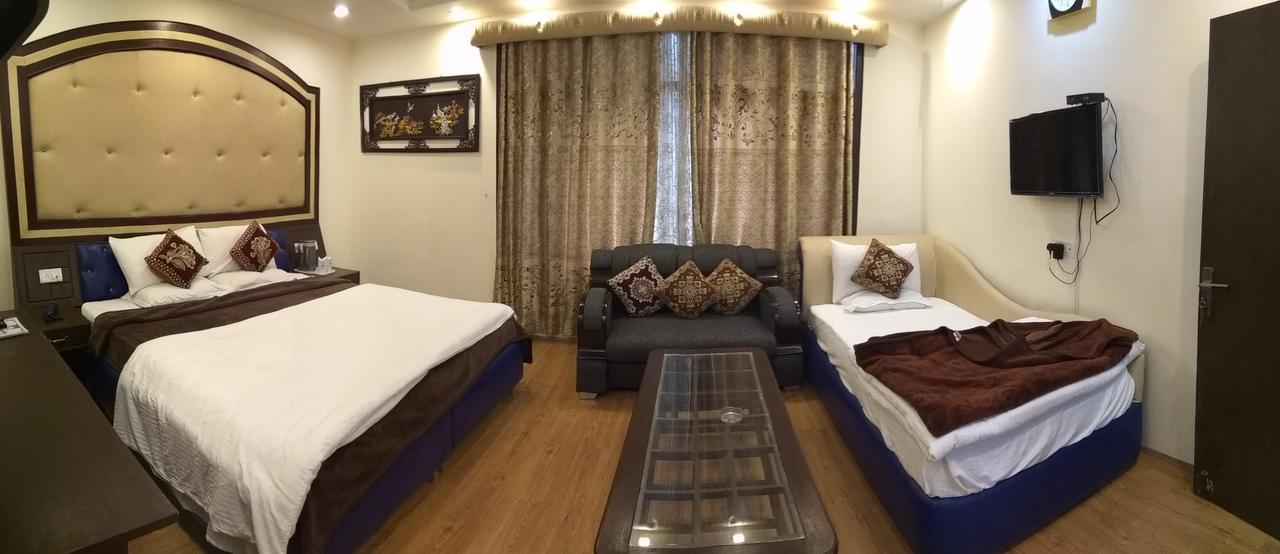 Le Grand - The River Facing Hotel 3*