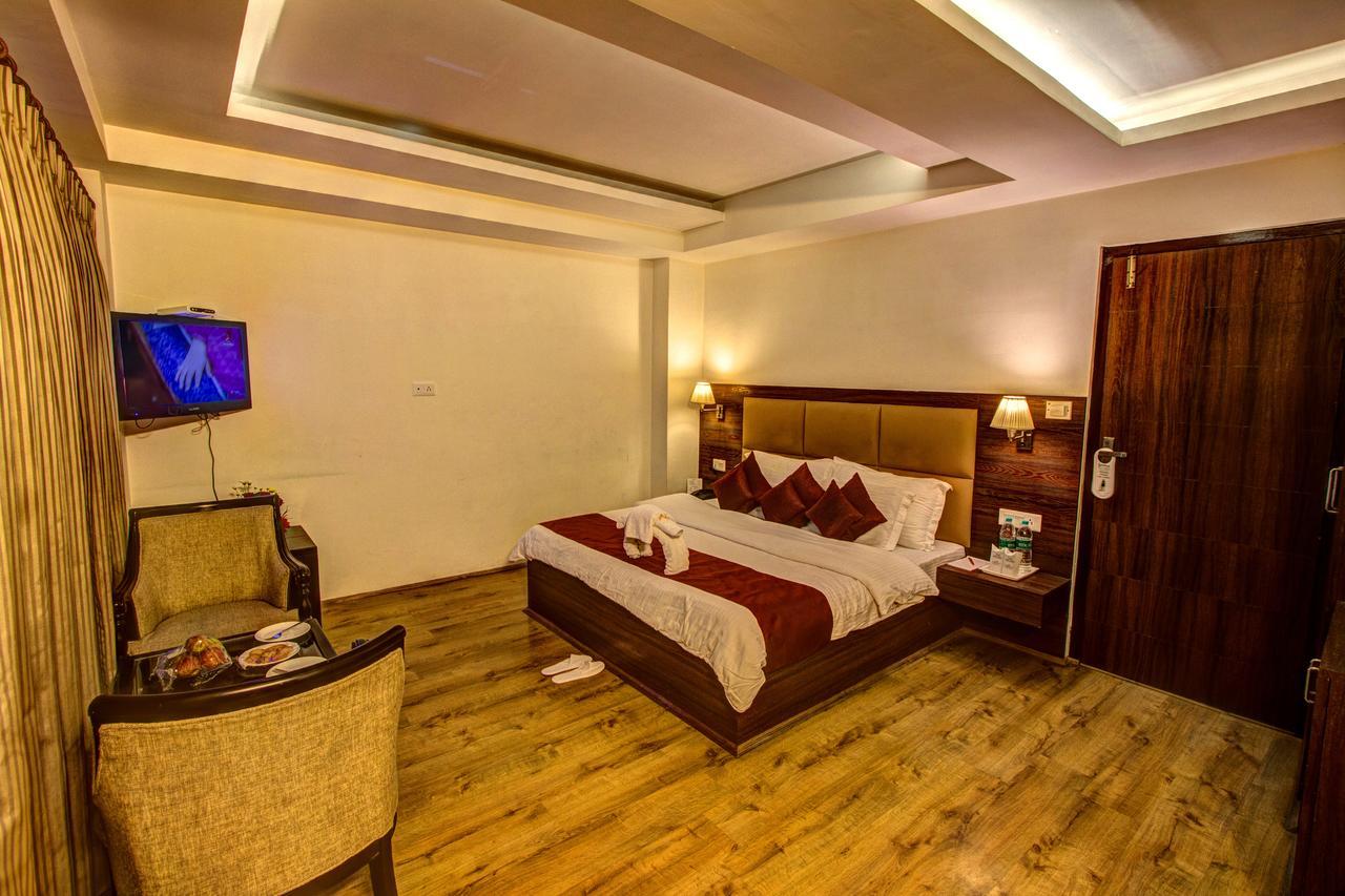 Resort Sandhya &