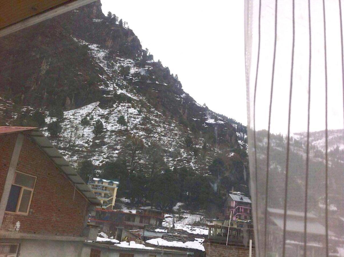 Swiss Wood Hotel Manali (Himachal Pradesh)