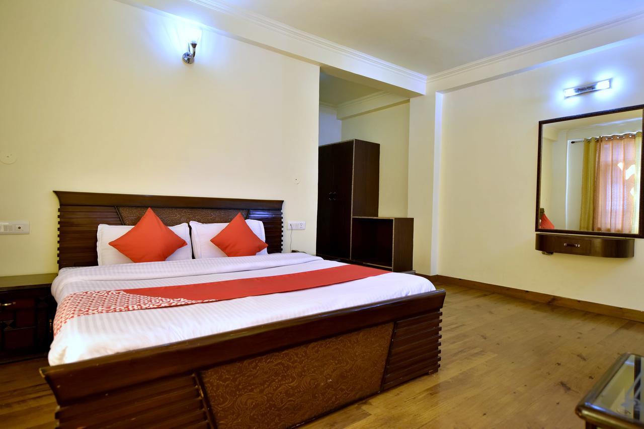Hotel Oyo 11645 Japika 3*