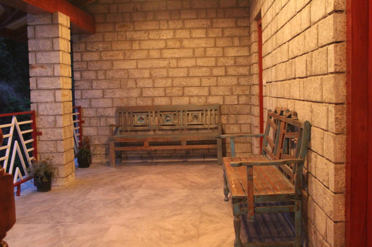 Bed & Breakfast Leela Cottages *