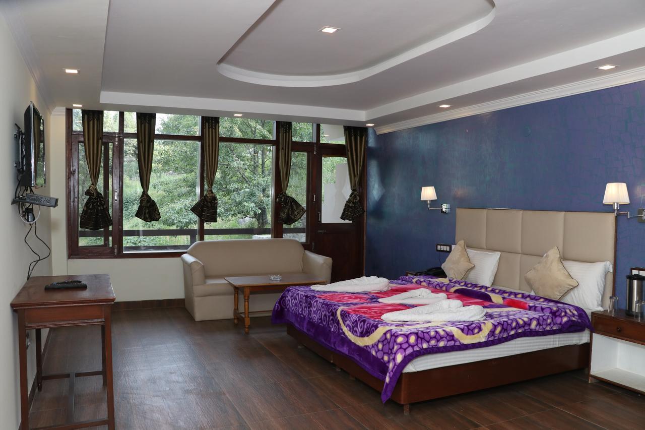 Hotel Tara Manali (Himachal Pradesh)
