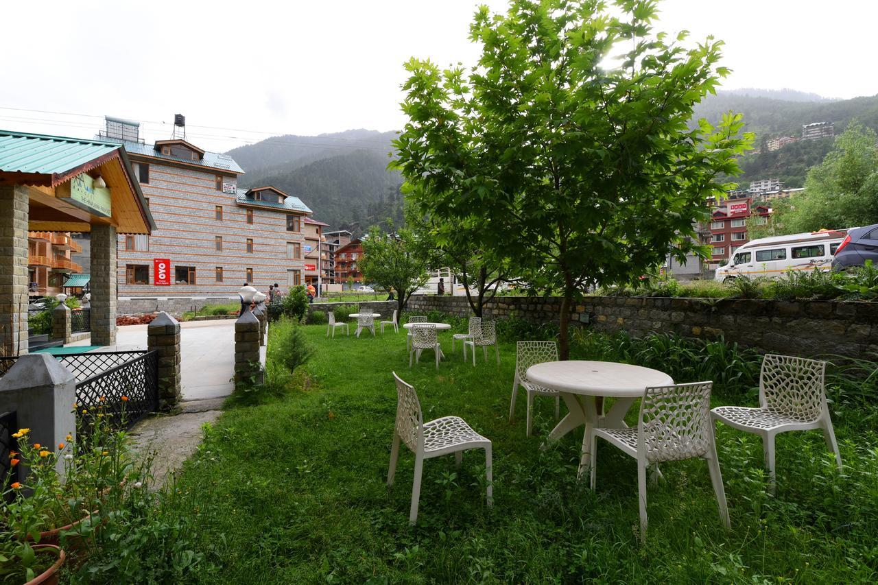 Oyo 15187 Himalayan Paradise Hotel 3*
