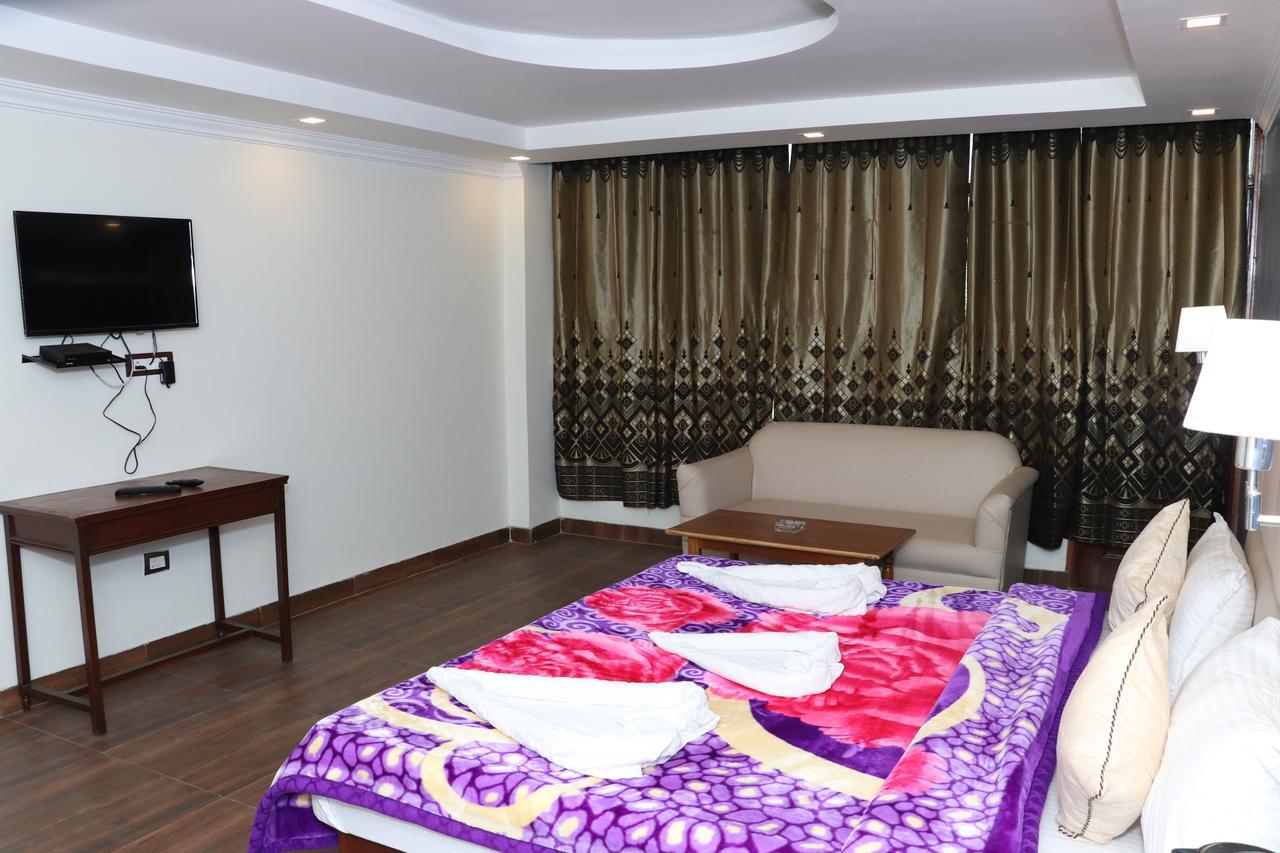 Hotel Tara