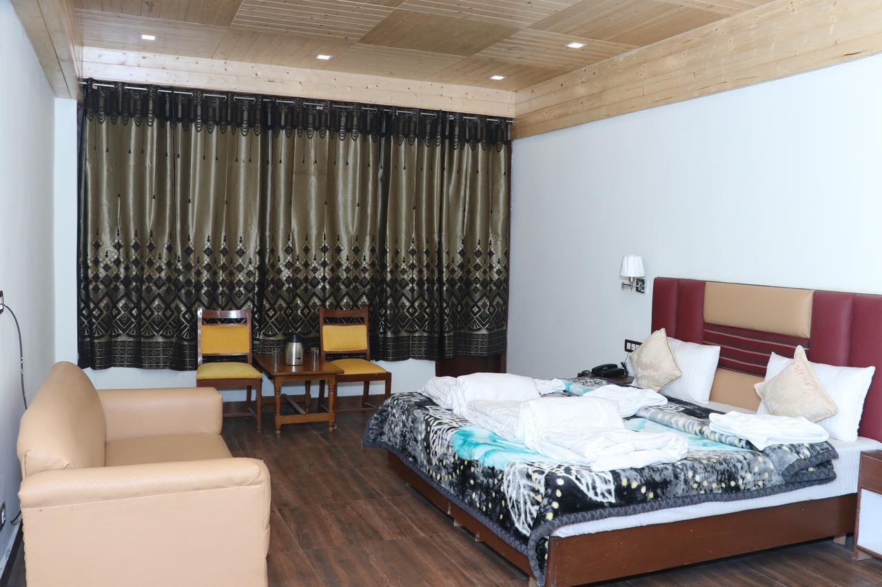 Tara Hotel 3*