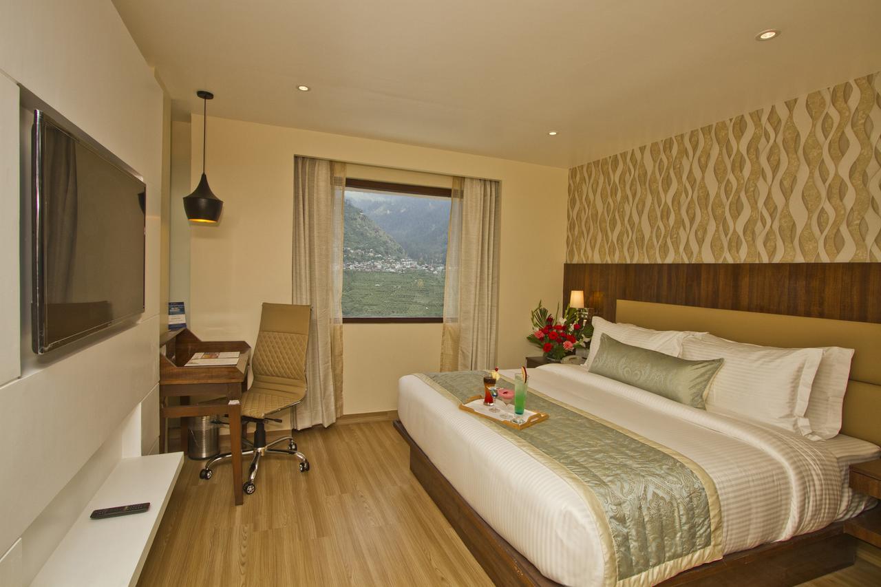 Western Himalyan Monal Hotel Manali (Himachal Pradesh)