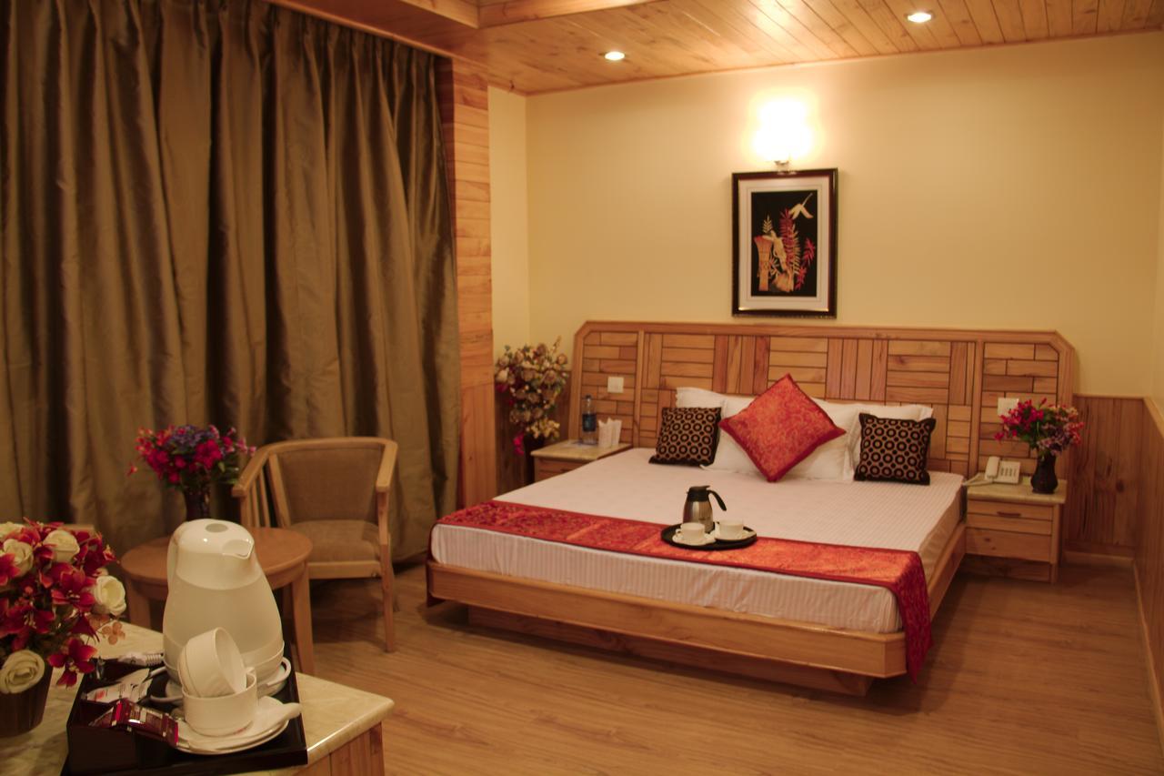 Resort The And Manali (Himachal Pradesh)