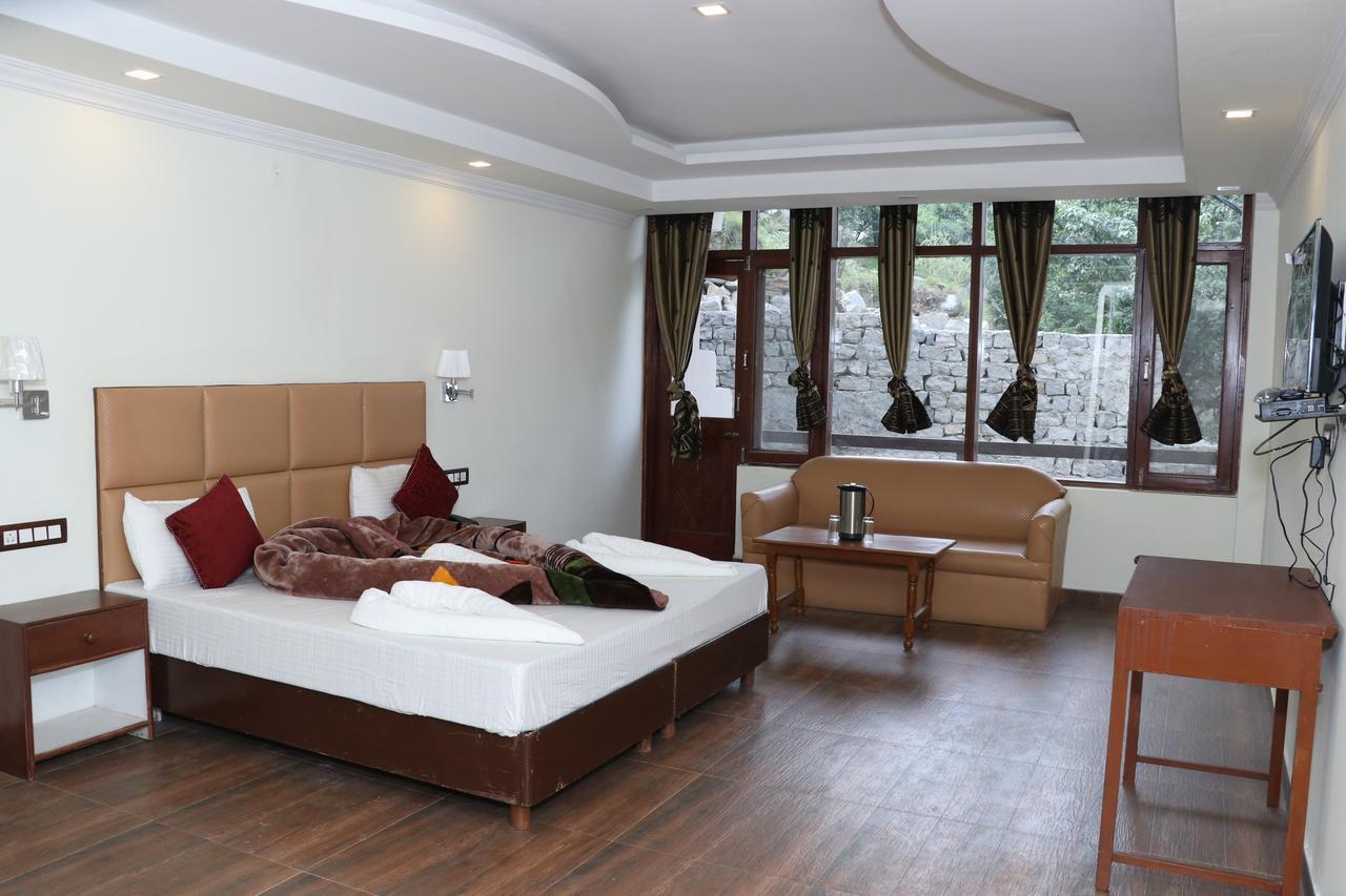 Tara Hotel 3*