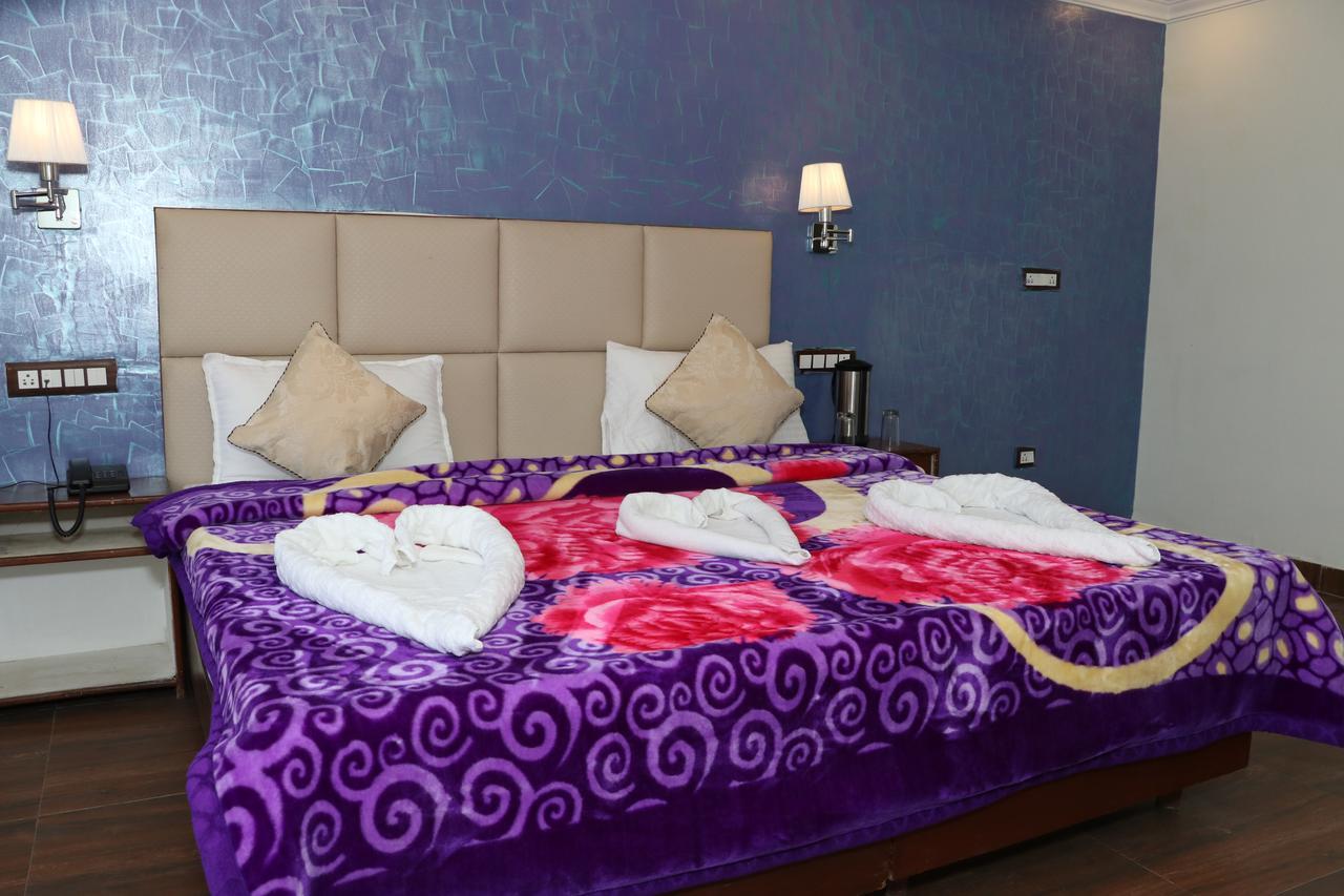 Tara Hotel