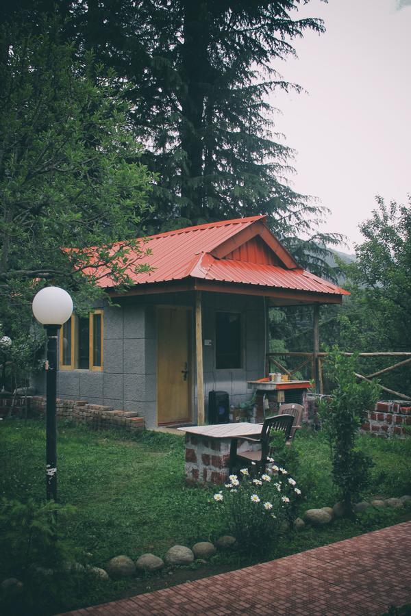 Inn Red House Cafe 2*