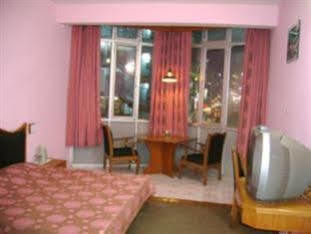 Yak Hotel