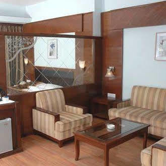 The River Crescent 4*