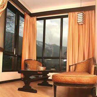 Hotel The River Crescent 4*