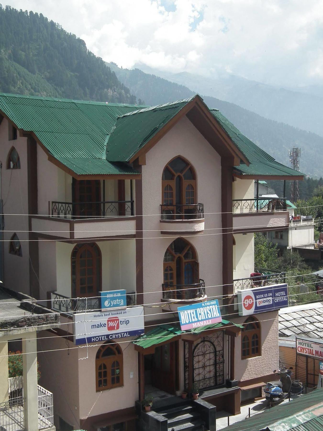 Hotel Crystal