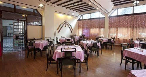 Hotel Snowcrests Manor 4*