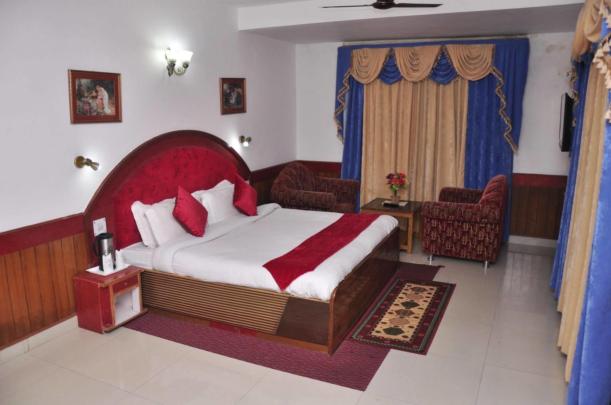 Snow Park Hotel Manali (Himachal Pradesh)