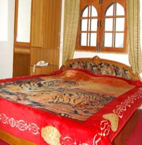 Crystal Hotel 3*