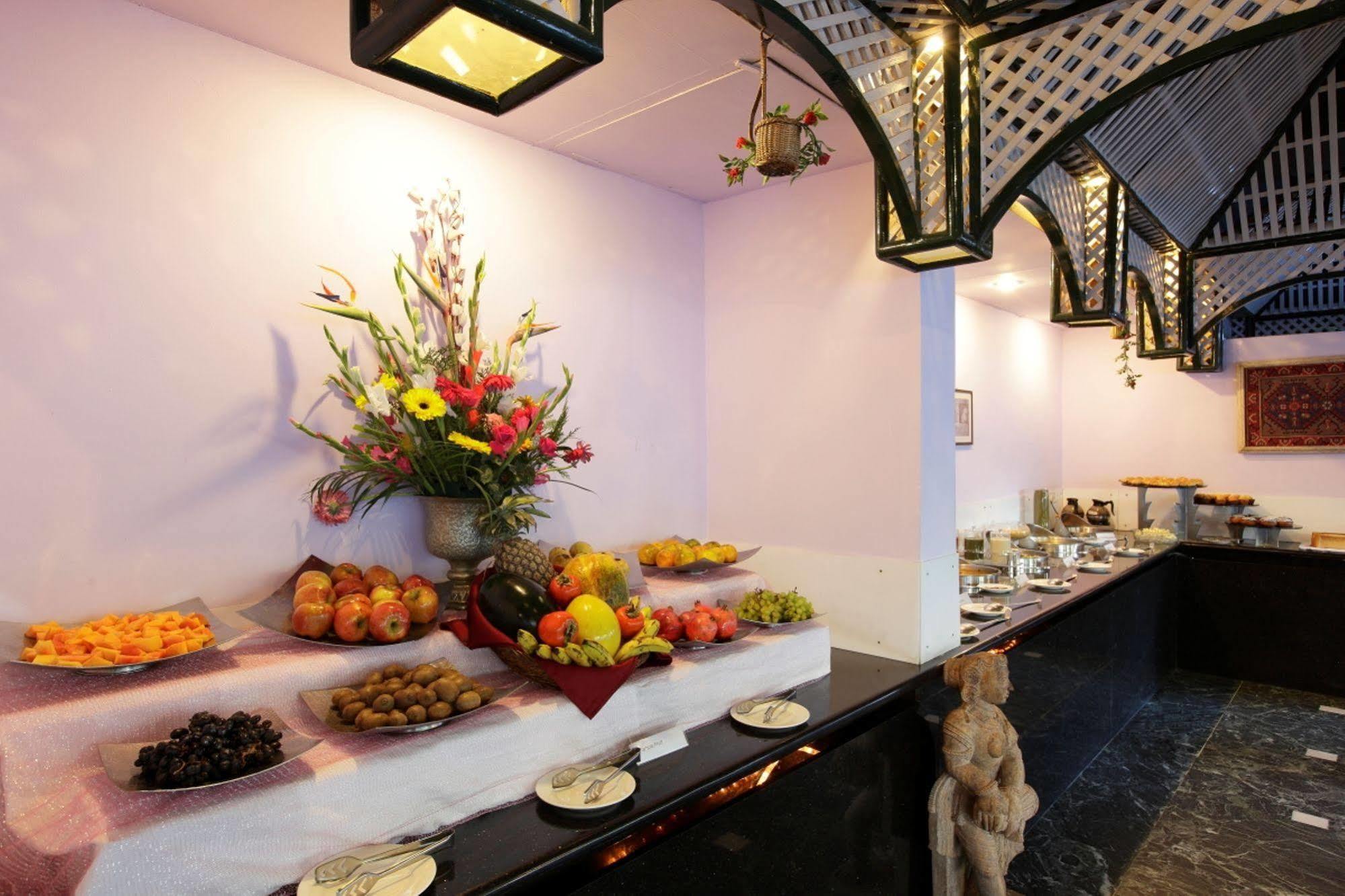 Resort Manuallaya The &