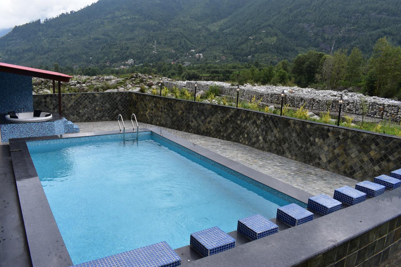 The Allure Grand - A Riverside And Resort