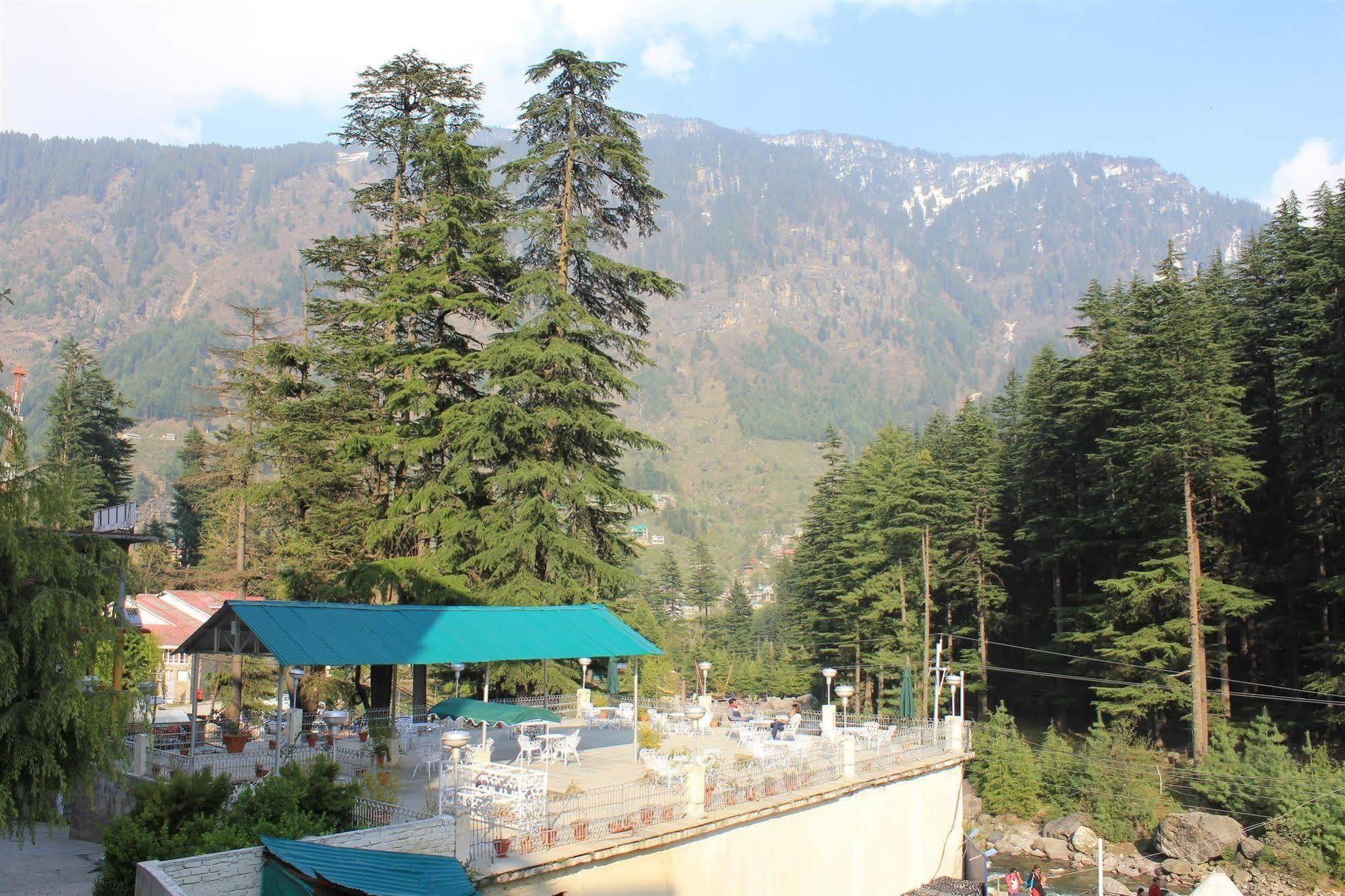 Golden Tulip Hotel 3*