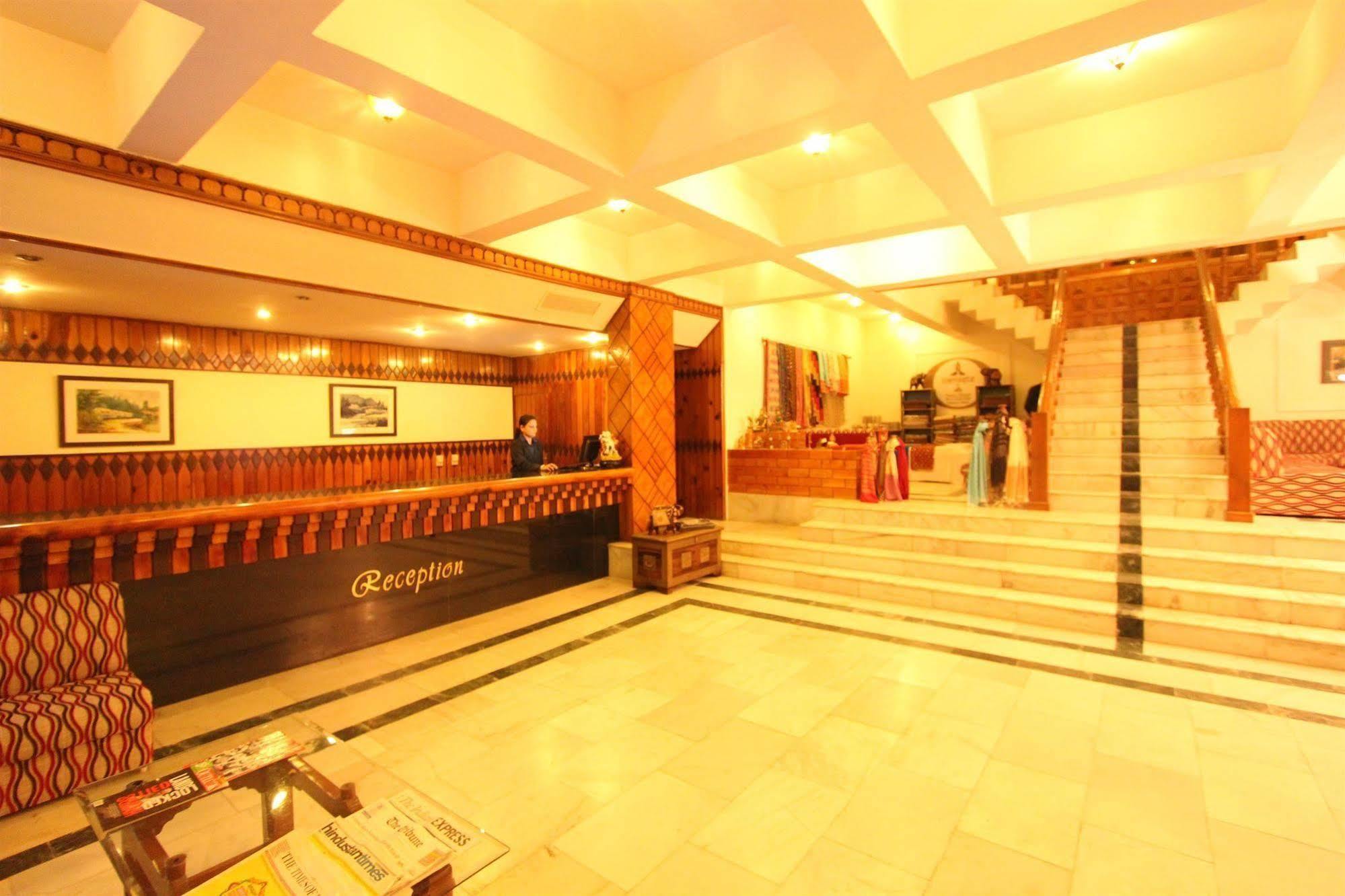 Golden Tulip Hotel 3*