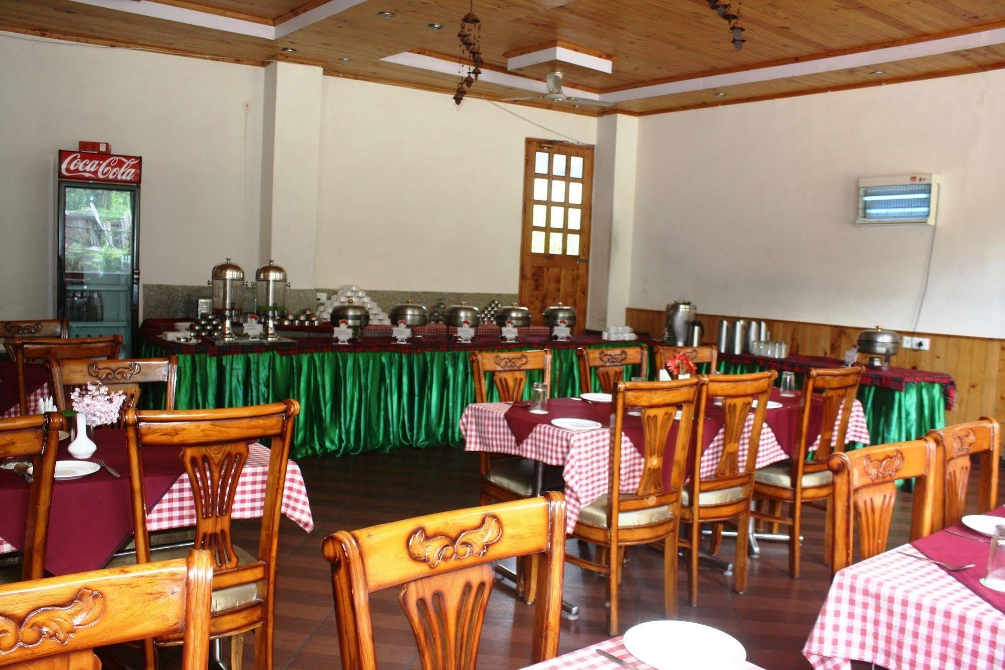 Sarthak Resorts-reside In Nature With View, 9 Kms From Mall Road Resort