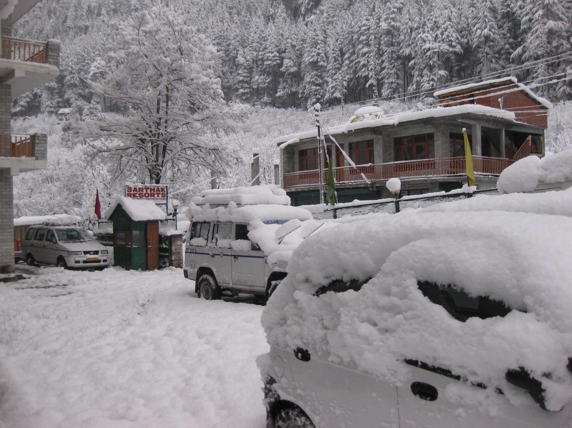 Resort Sarthak Resorts-reside In Nature With View, 9 Kms From Mall Road