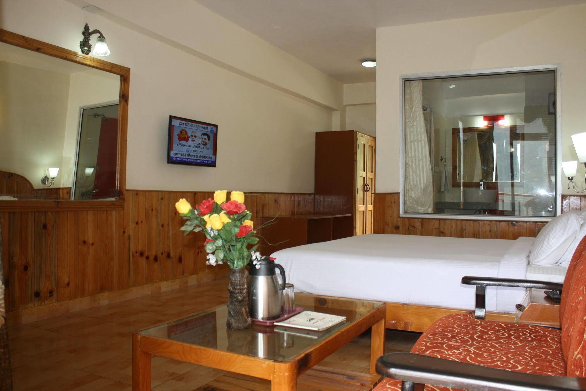 Sarthak Resorts-reside In Nature With View, 9 Kms From Mall Road Resort 3*