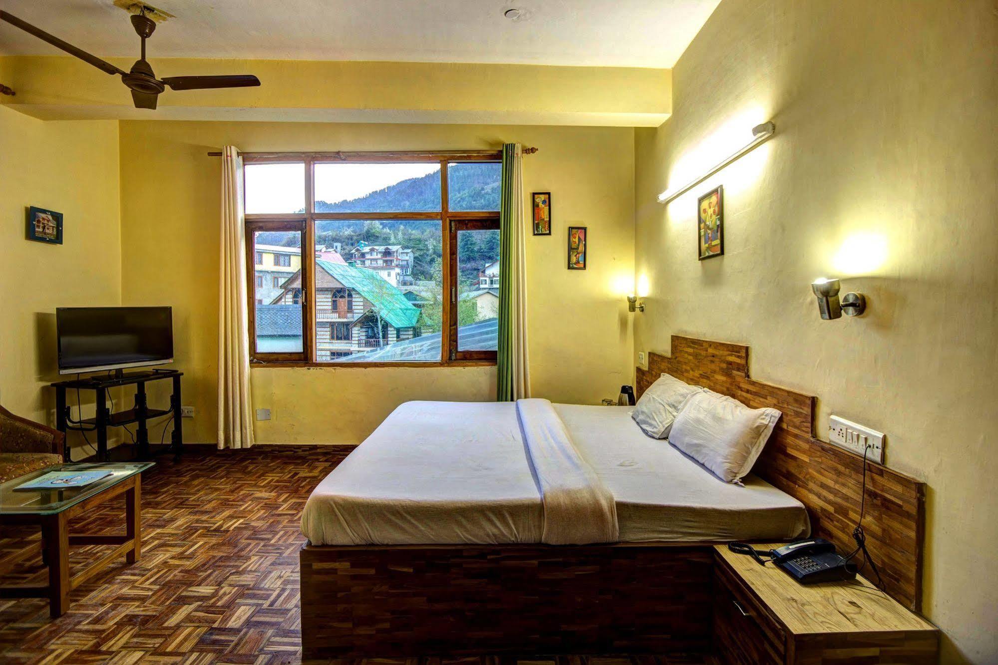 Kalinga Grand Hotel Manali (Himachal Pradesh)