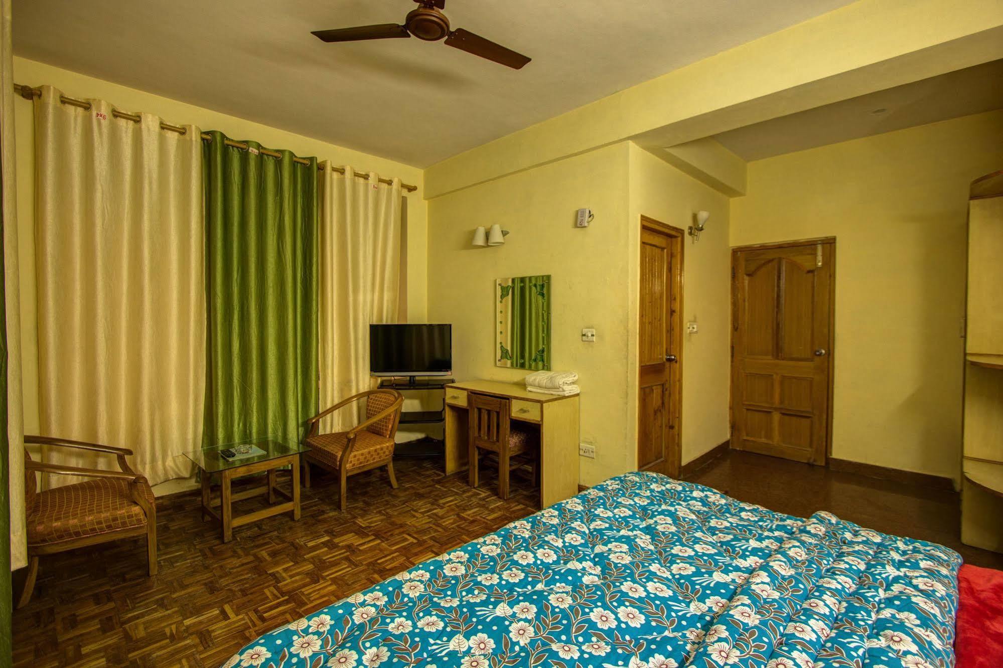 Kalinga Grand Hotel