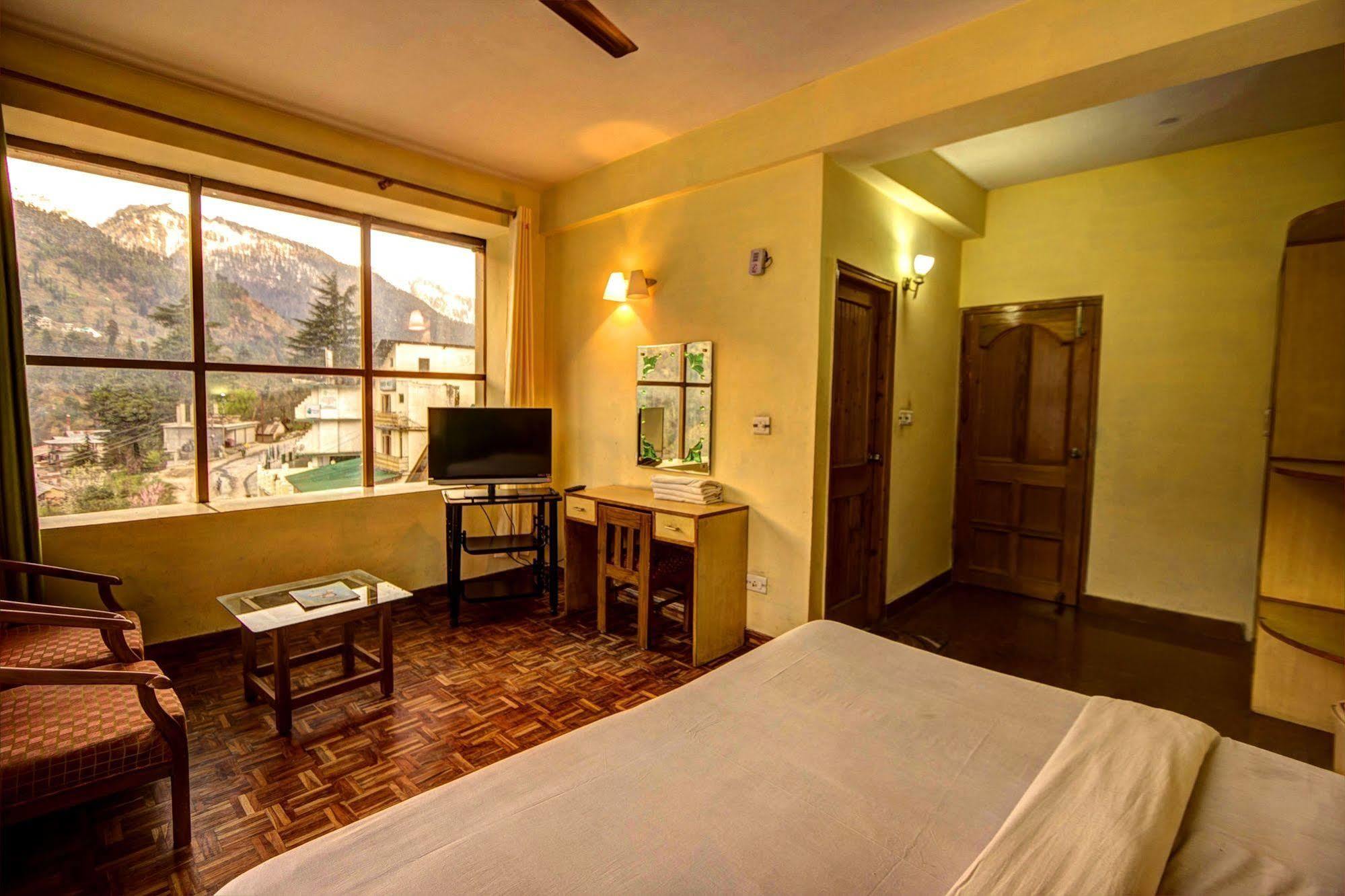 Kalinga Grand 3*