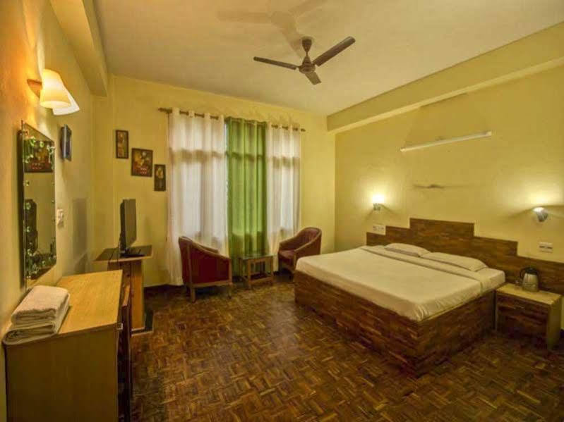 Kalinga Grand 3*