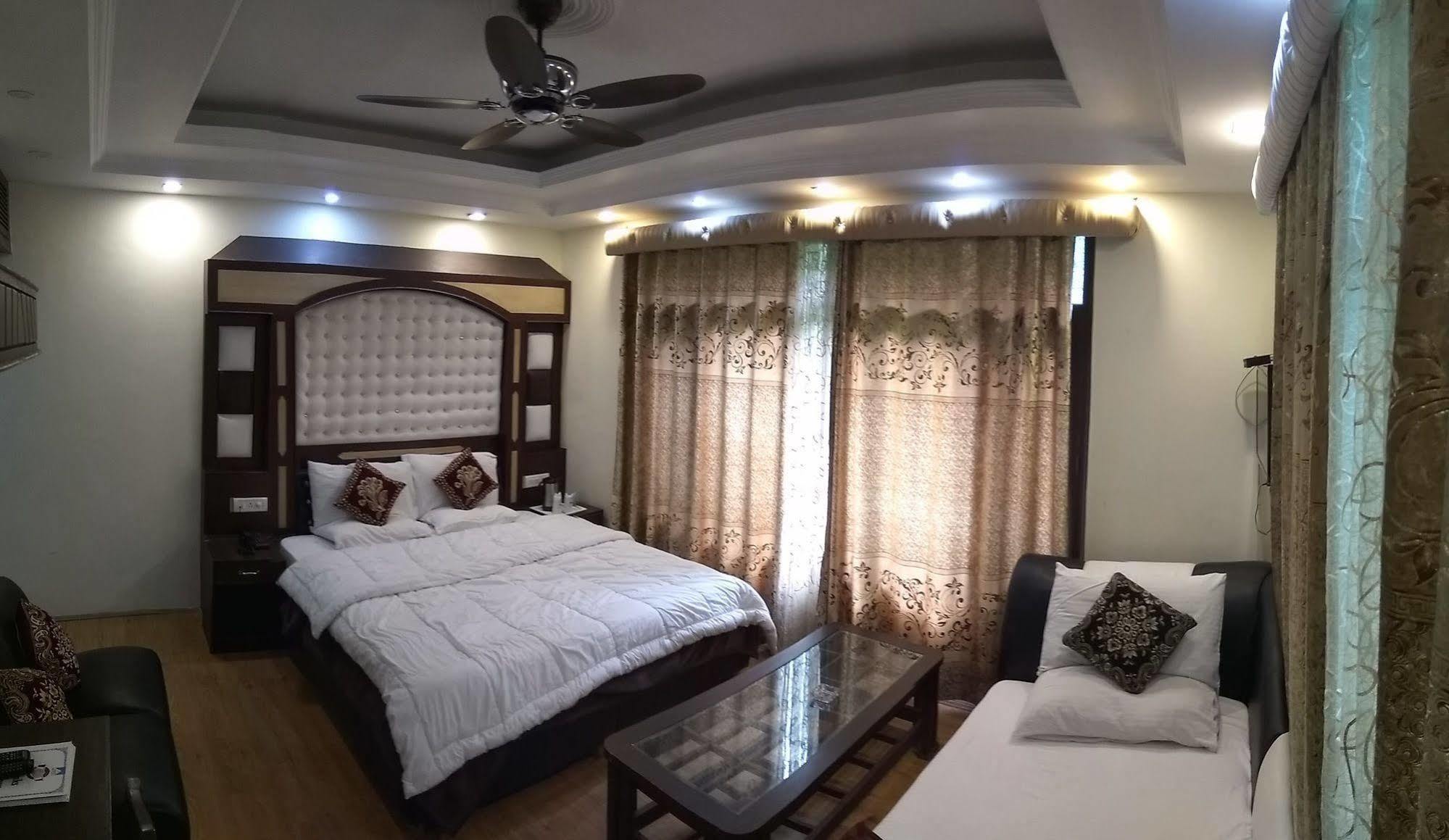 Le Grand - The River Facing 3* Manali (Himachal Pradesh)