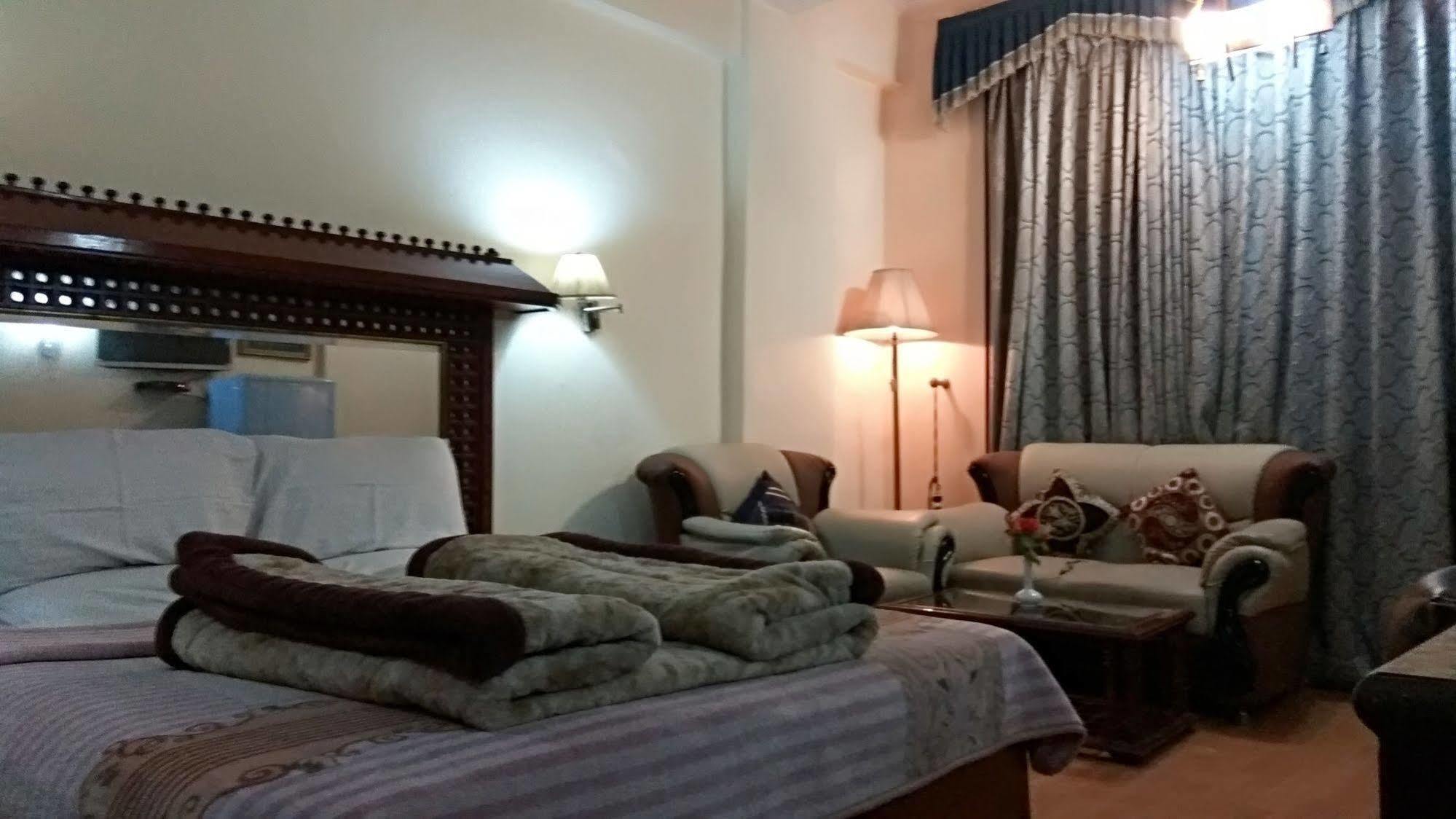 Hotel Le Grand - The River Facing Manali (Himachal Pradesh)