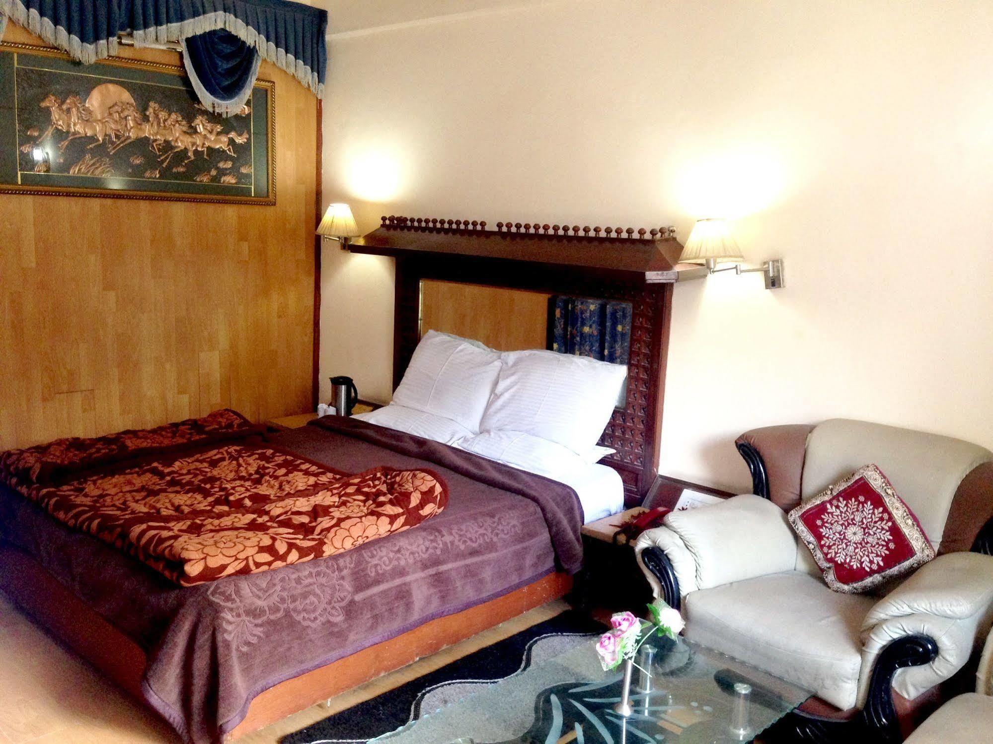 Le Grand - The River Facing 3*