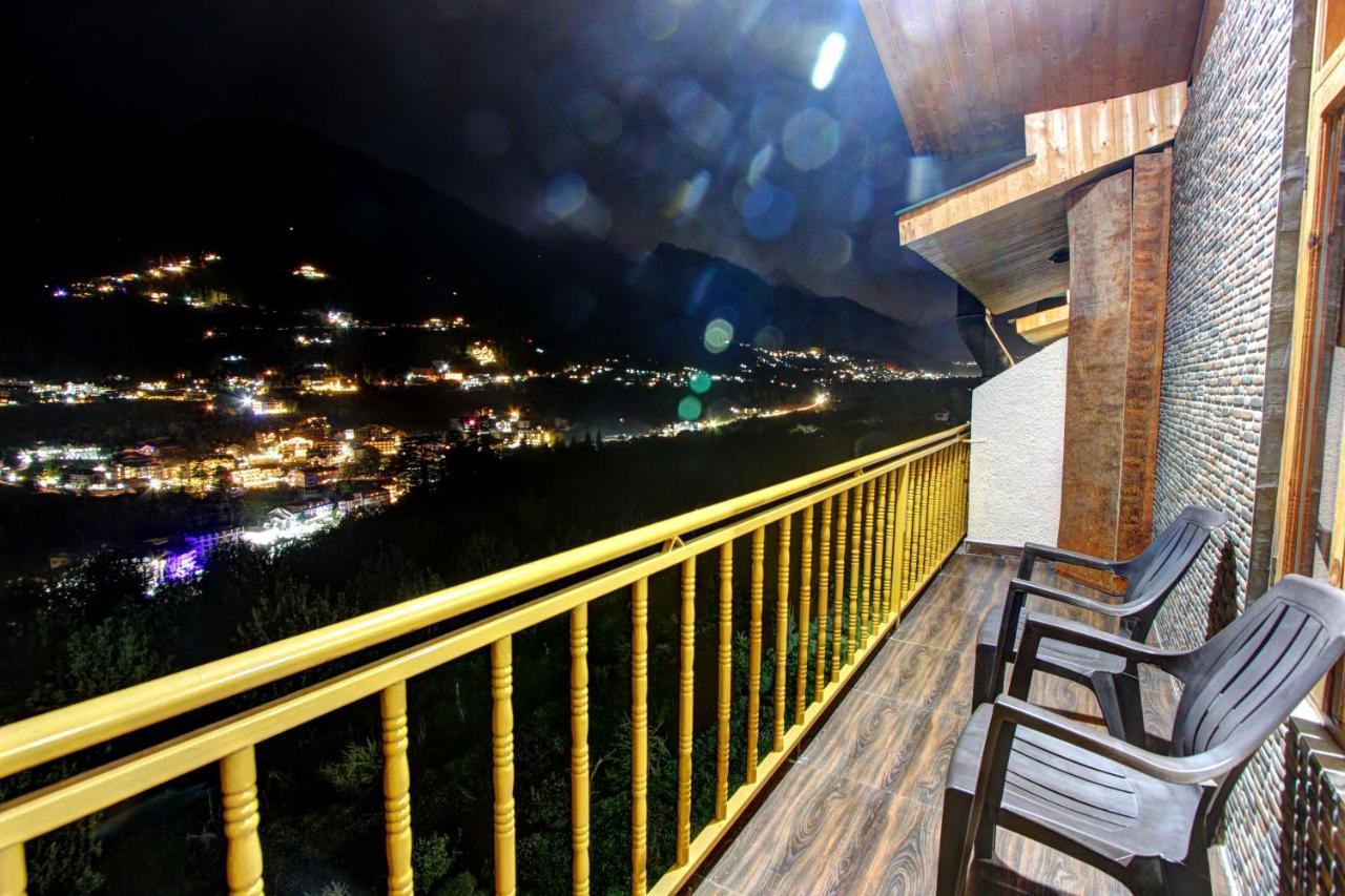 Mountain Face By Snow Hotel 3*