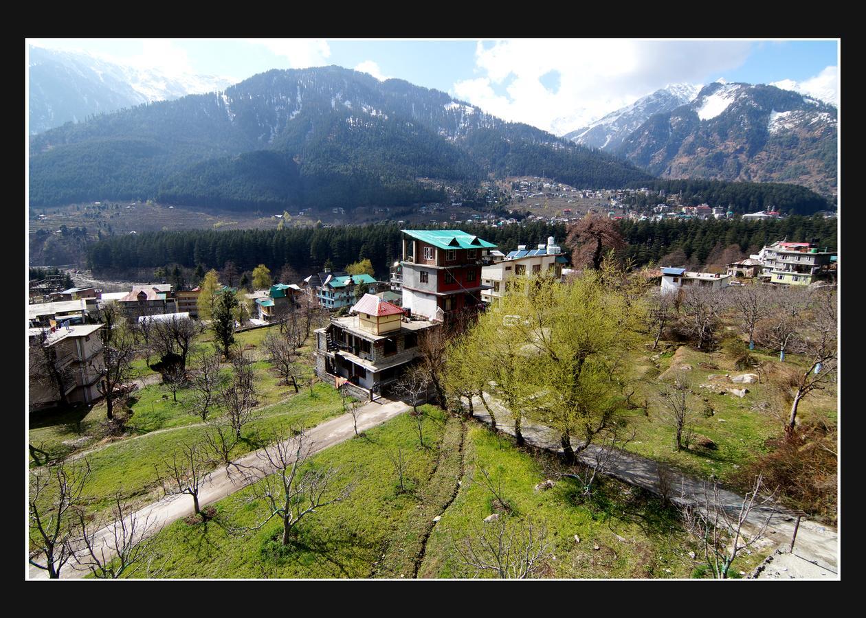 Pristine Hotel Manali (Himachal Pradesh)