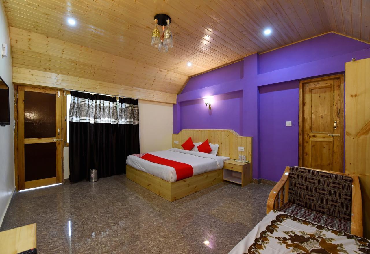 Oyo 14393 Akash Hills Hotel 3*