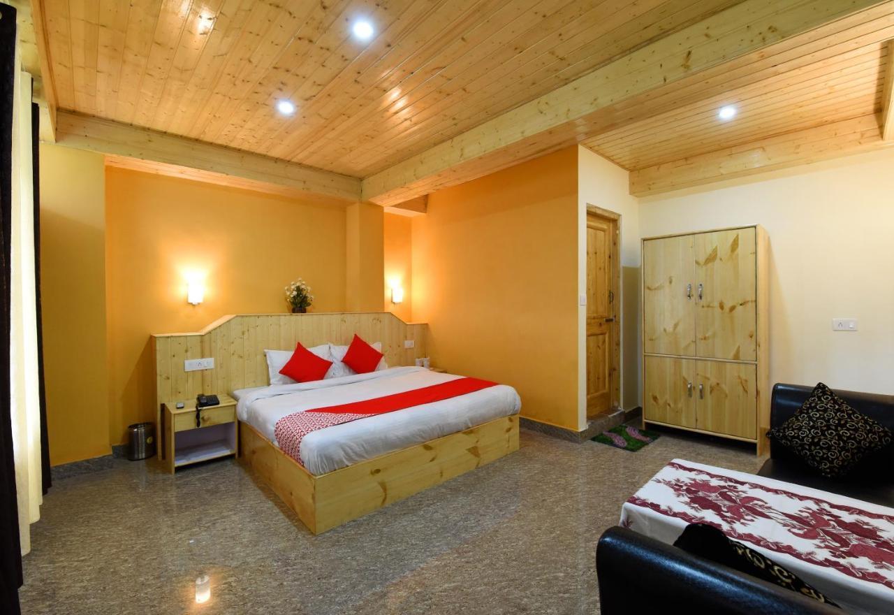 Oyo 14393 Akash Hills Hotel