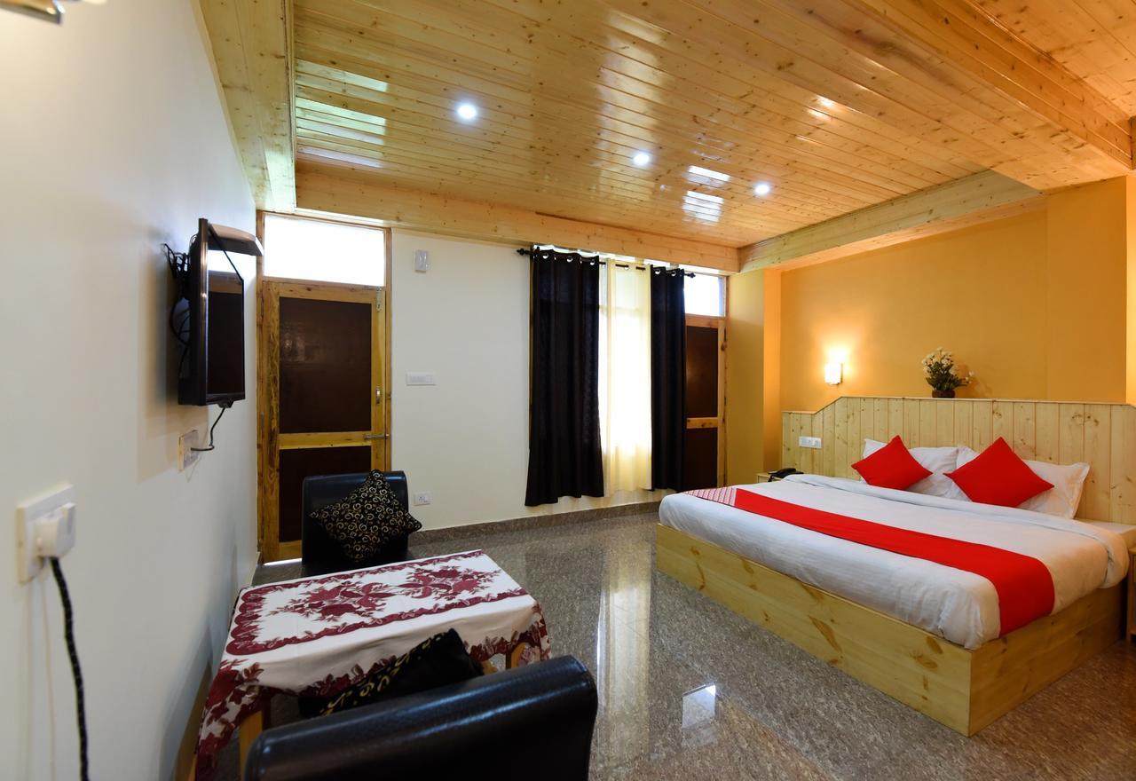 Oyo 14393 Akash Hills Hotel 3*