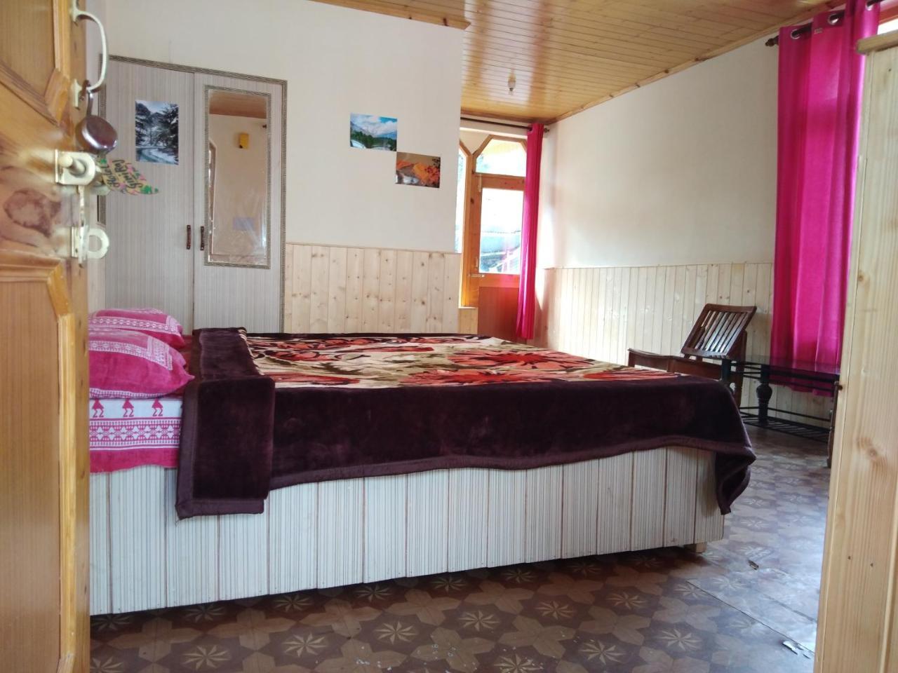Guest house Giriraj Paying Manali (Himachal Pradesh)
