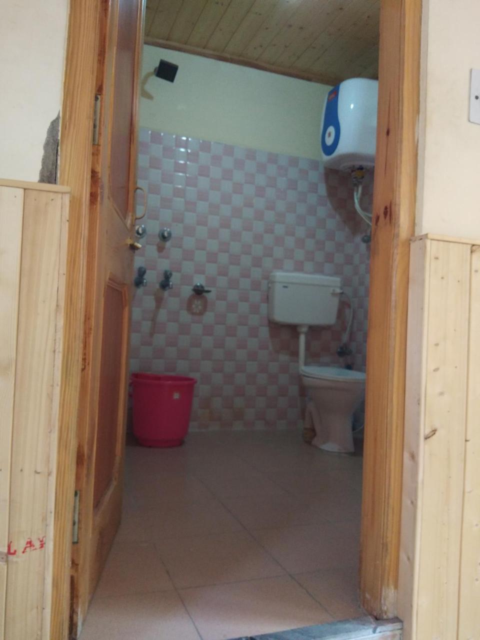 Guest house Giriraj Paying Manali (Himachal Pradesh)