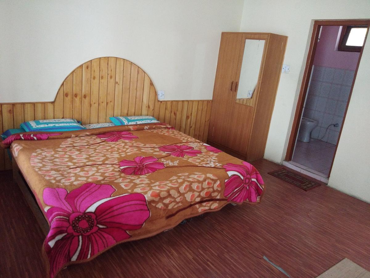 Giriraj Paying Guest house Manali (Himachal Pradesh)