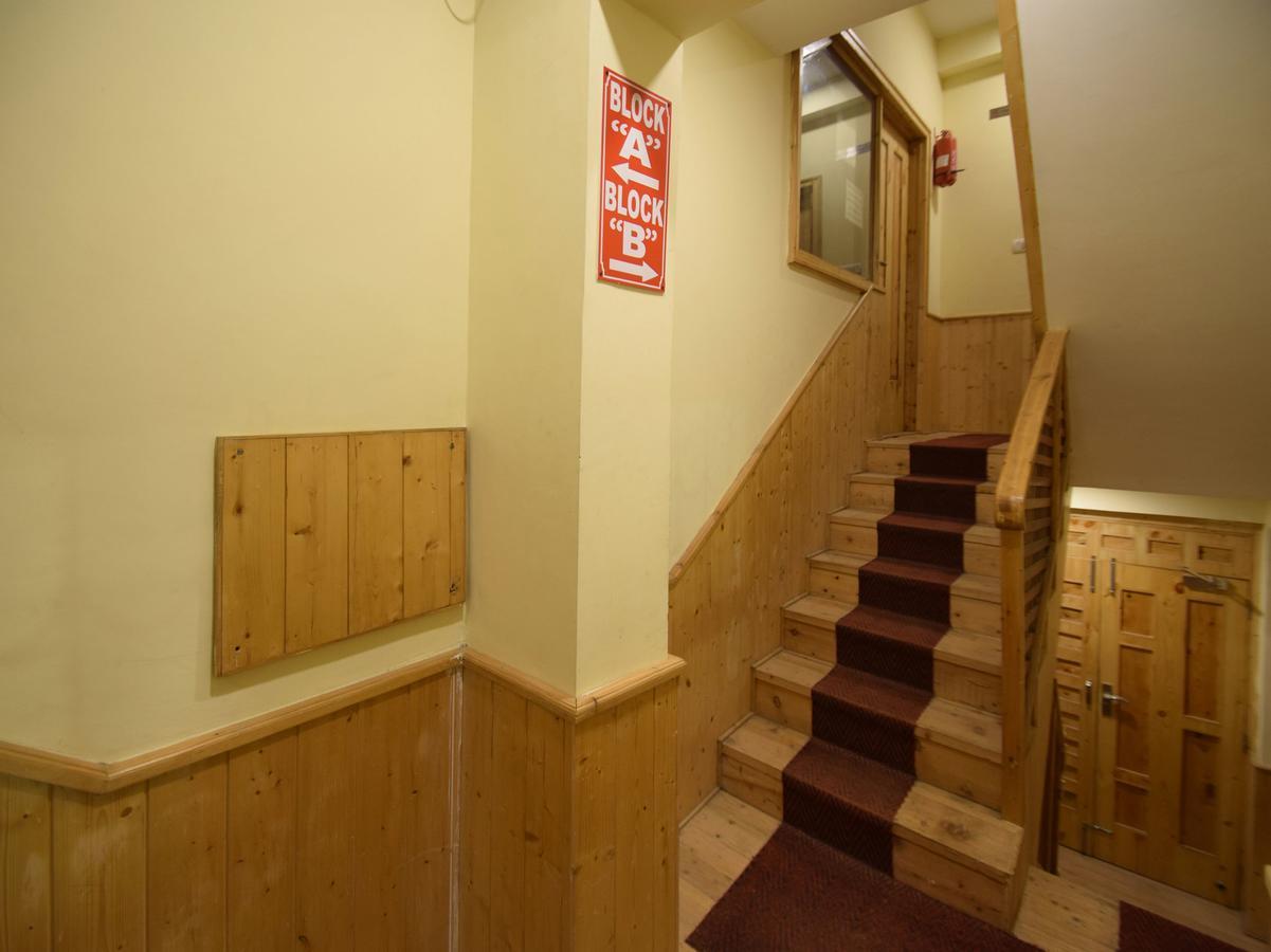 Hotel Mountain Nest Manali (Himachal Pradesh)